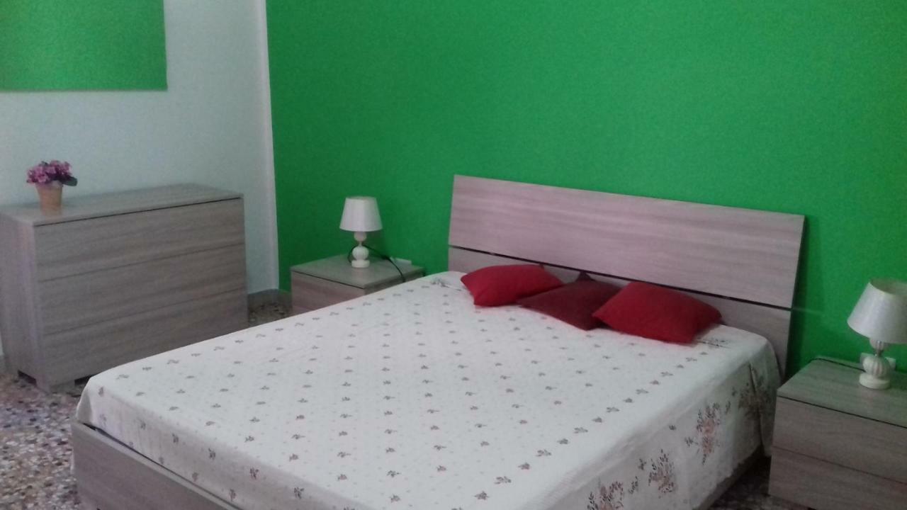 Camere In Affitto Сассарі Екстер'єр фото